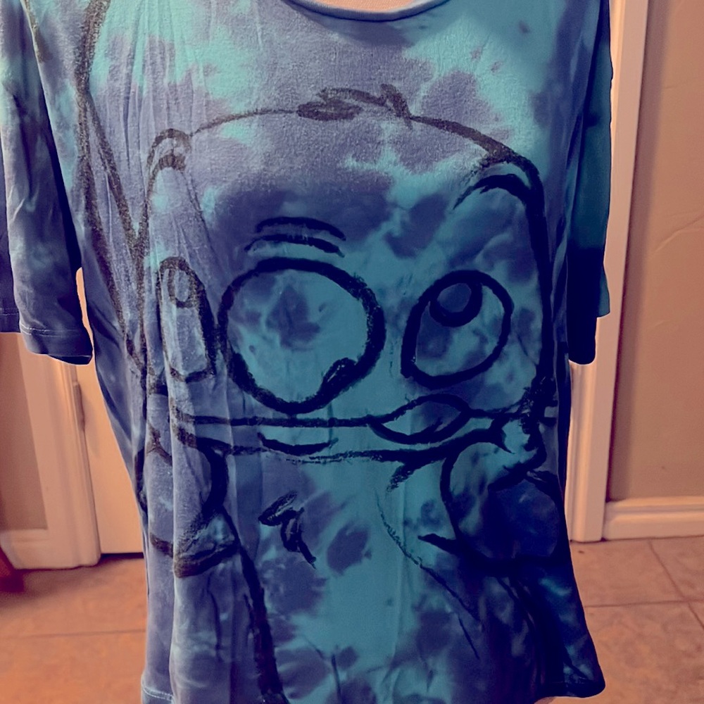 Really cute Disney stitch t shirt three colors of blue